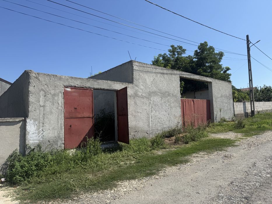 Vand teren intravilan poarta alba