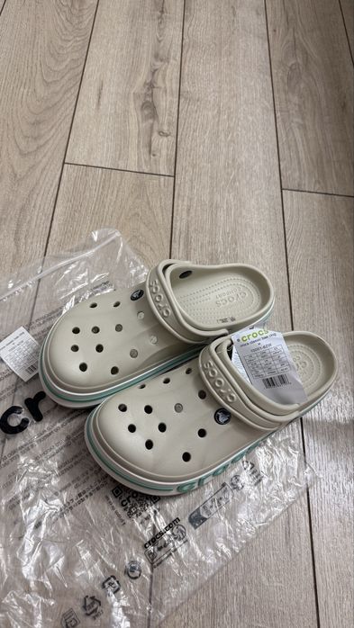 Продам crocs не подошел мне размер