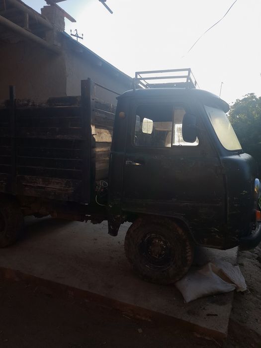 Мошина яхши юради