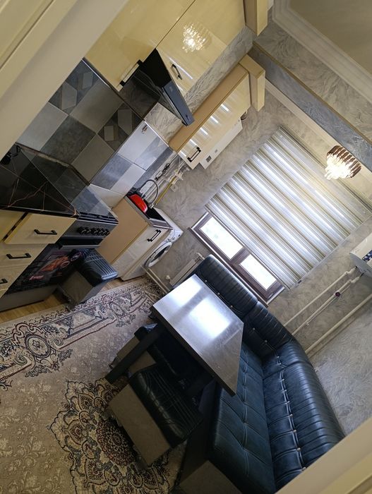 Uy sotiladi 1 xonali 3 etaj