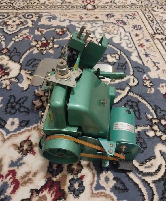 Оверлок DISON GN1-6D зеленый