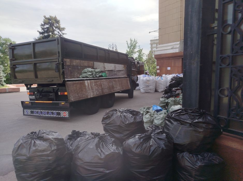 Доставка песок , щебень , и др.