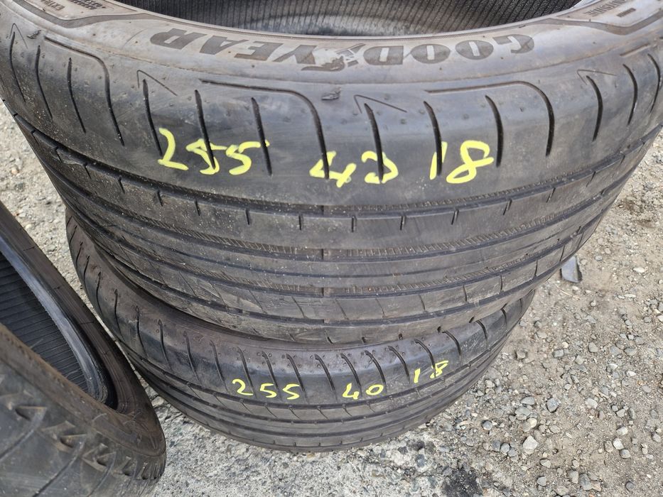 255 40 18 goodyear si brigstone
