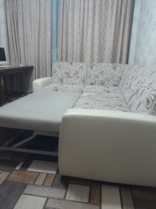 Продам угловой диван