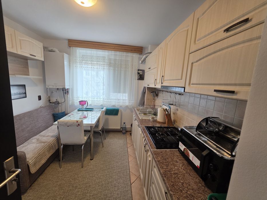 Apartament 3 camere - Semi - Hipodrom - 65 mp - Etaj 3