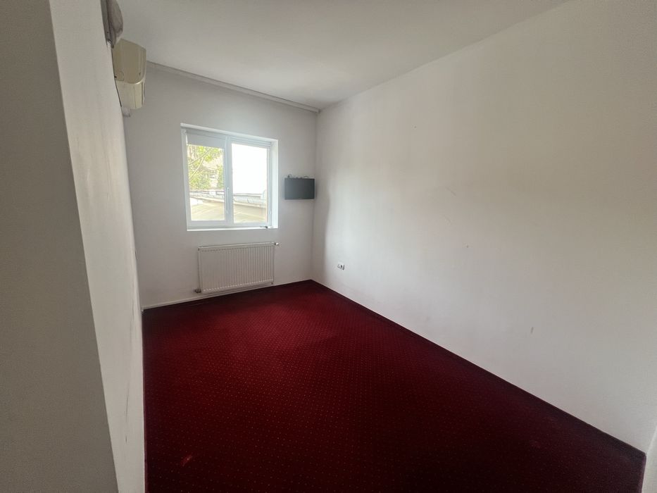 Spațiu de inchiriat - manichiura, coafor, masaj, birouri