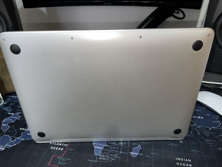 Macbook Pro M2 2022