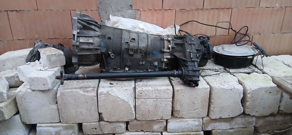 Vând cutie bmw x5 e53 automata