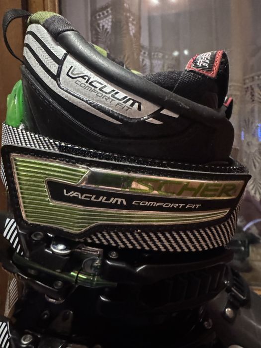 Горнолыжные ботинки Fisher