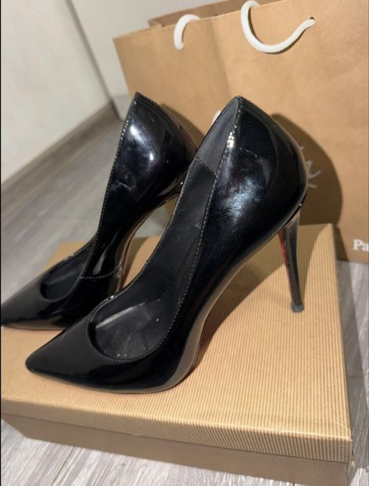 Pantofi eleganti louboutin femei