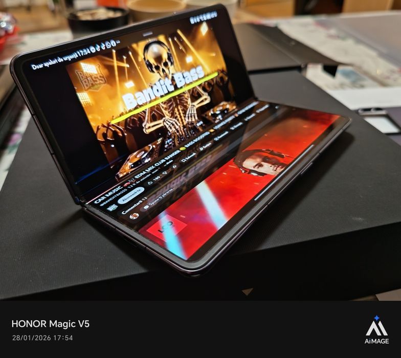 Honor Magic V2 -512 GB Că Nou / Purple / Factura și Garanție !