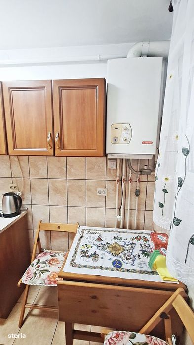 Piata Astra, apartament 2 camere la etajul 1, liber, 87000 euro
