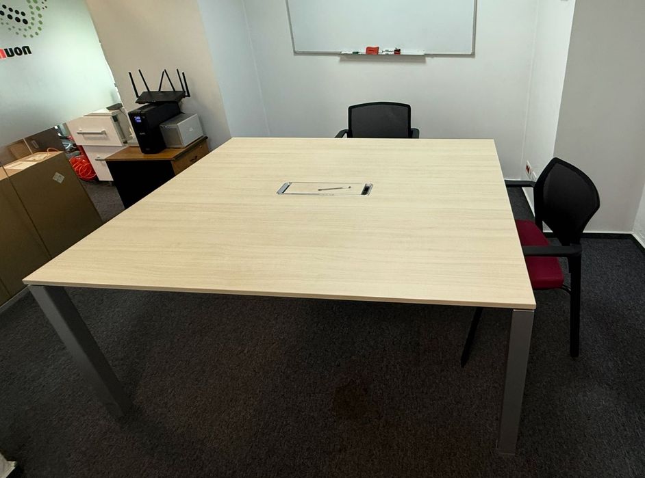 mobilier de birou Mobexpert seria 5th Element