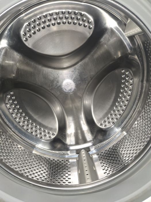 Продам стиральную машину Indesit