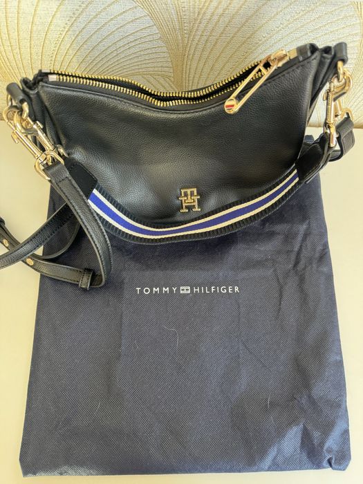 Сумка кросс боди Tommy Hilfiger