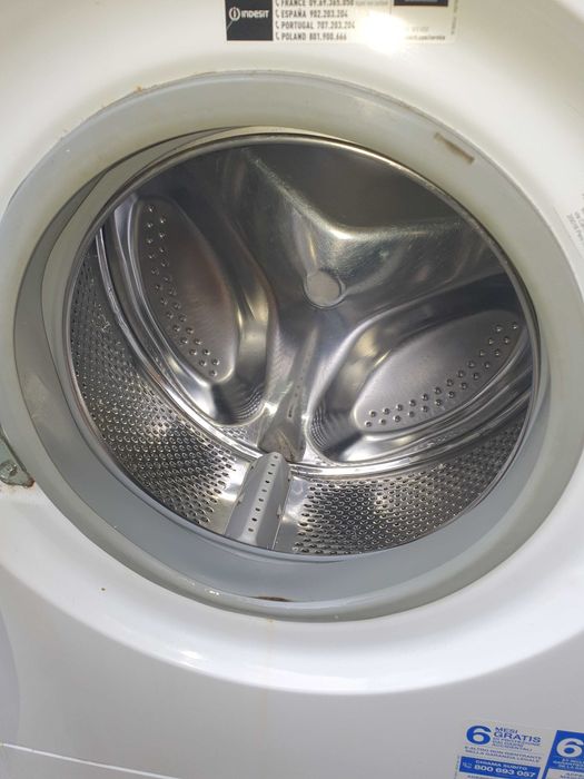 Dezmembrez  (PIESE) masina de spalat Indesit IWSC 51051