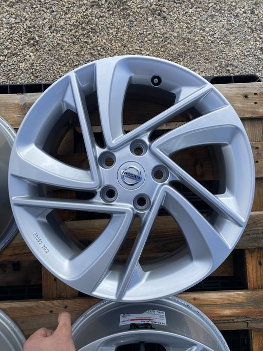 17 цола 5 х 114.3 мм Рено Нисан Кашкай Nissan Qashqai , Renault Kadjar