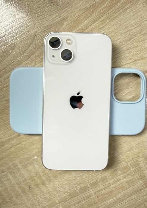 iPhone 13/256 gb/АКБ 95 %/White/идальное состояние