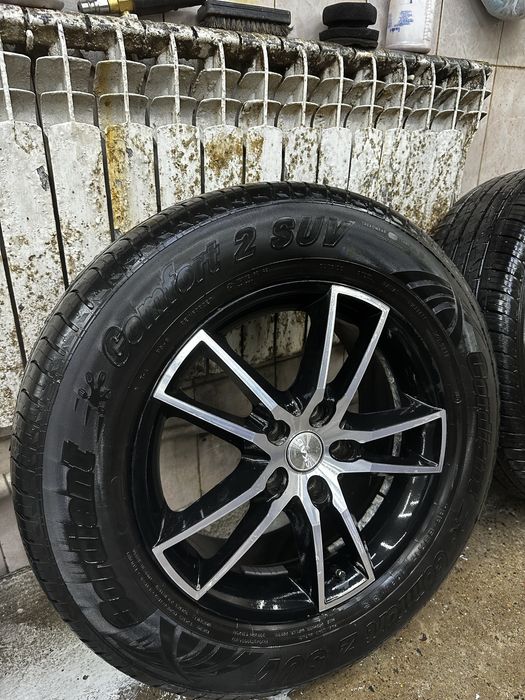 Комлпект дисков 235/65/17 с титанками