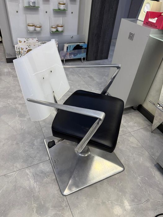 Парикмахерские оборудование