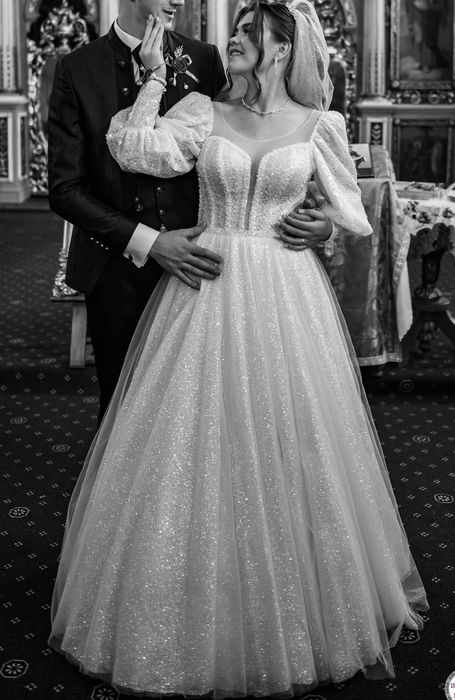Pachet complet de mireasă – rochie, voal și accesorii de nuntă
