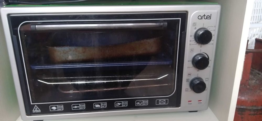 Духовой шкаф Midea