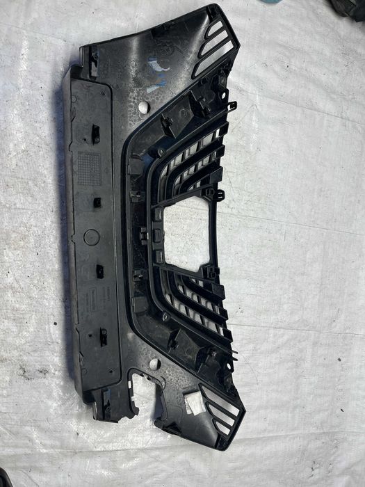 Решетка NIssan Micra 16-