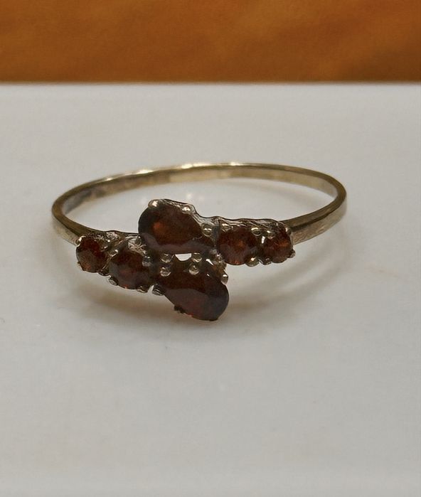 Златни и сребърни пръстени