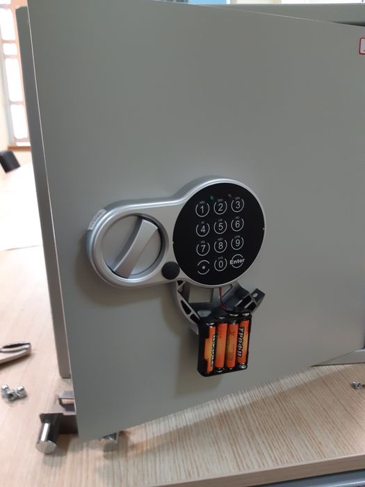 Ремонт замка, ручки дверей