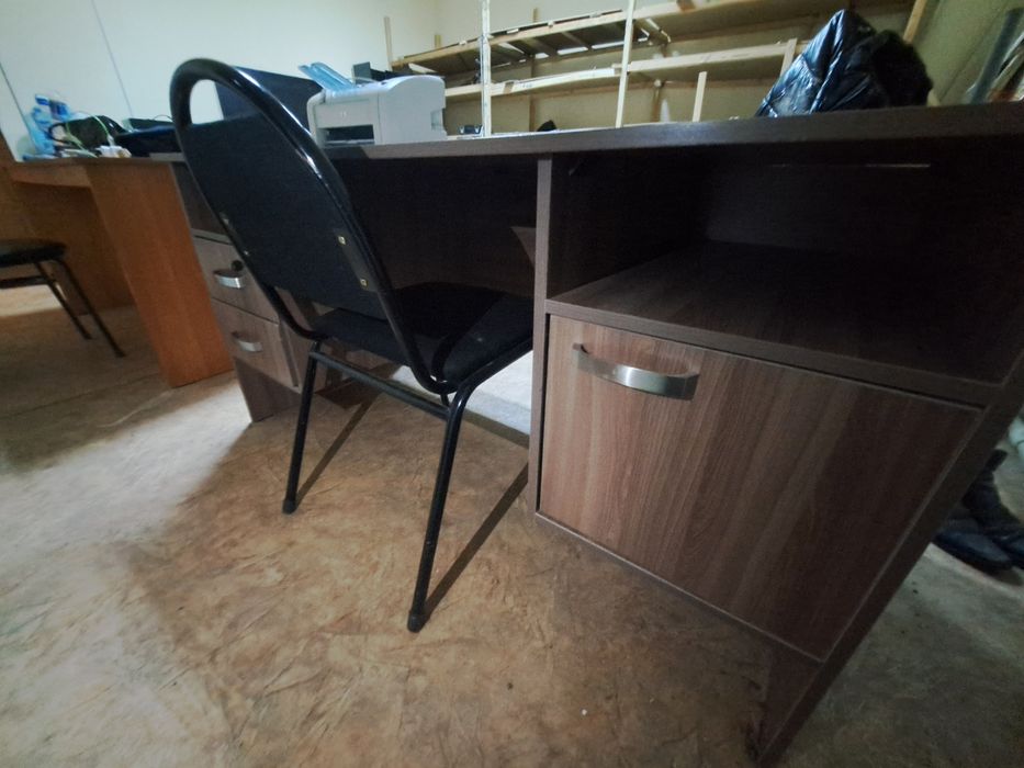 Стол компьютерный