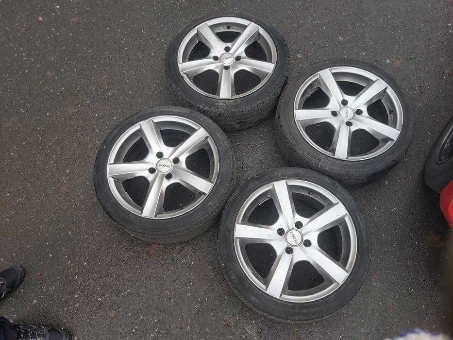 Dezent 17 jante si cauciuc