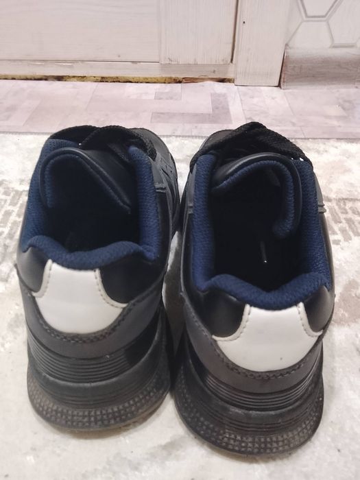 кроссовки 40 размер