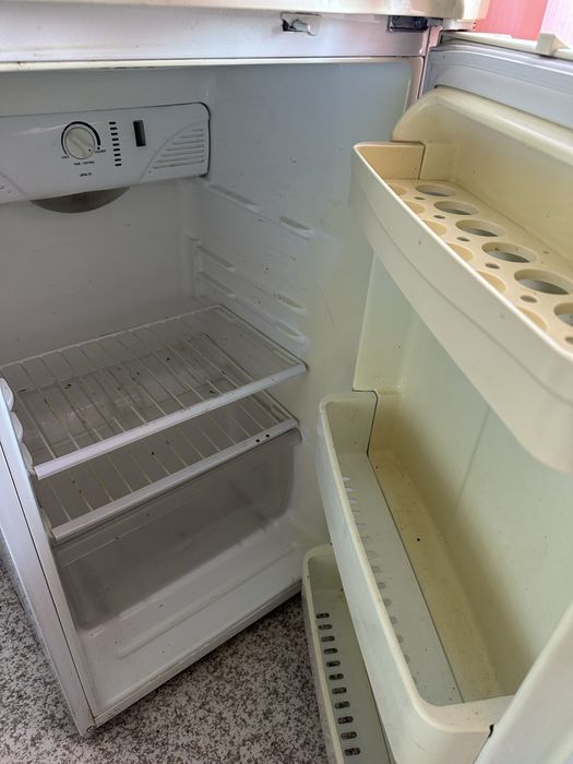 Холодильник в хорошем состояний