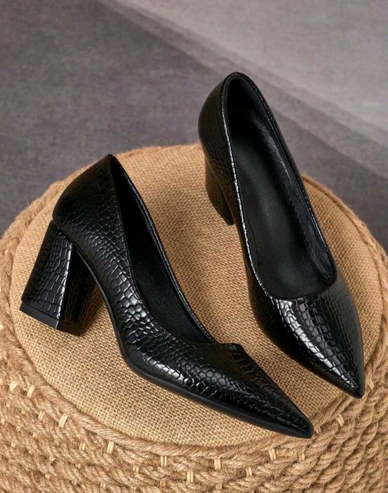 Pantofi cu toc gros, 39