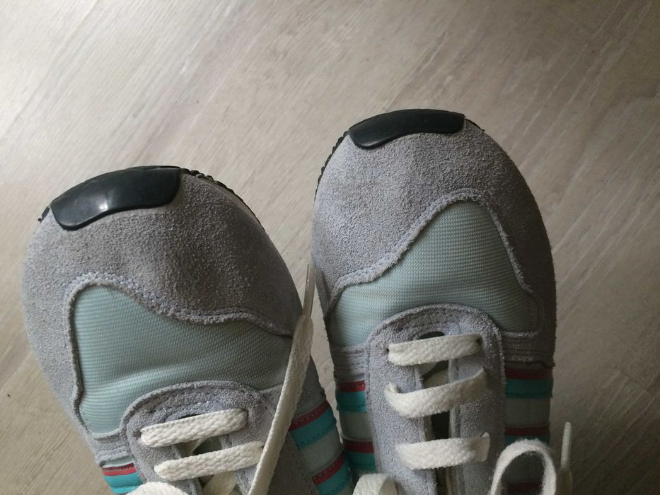 Маратонки adidas № 38.