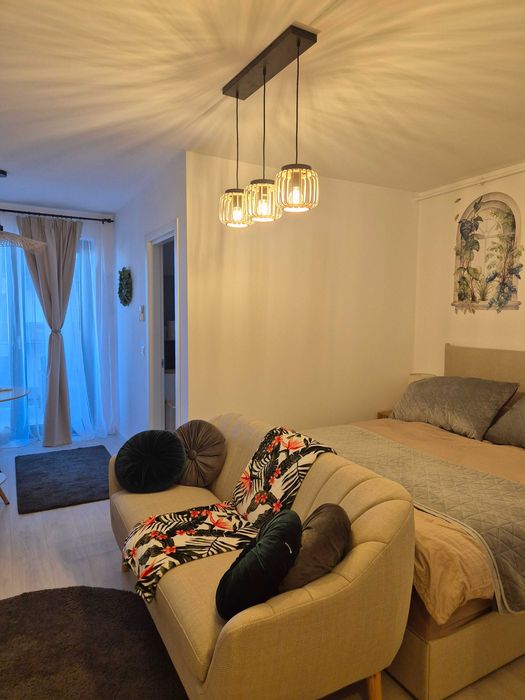 Vand garsoniera in Hils Brauner cu loc de parcare acoperit