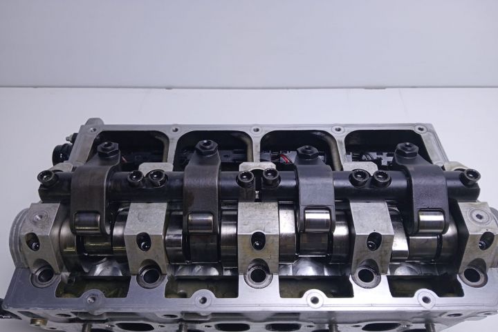 Chiuloasa cu ax cu came 1.9 tdi  038103373R Volkswagen VW Golf a 5-a