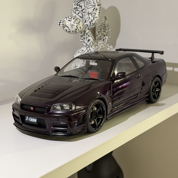 Nissan Skyline R34 Midnight Purple 1:18 мащаб scale model