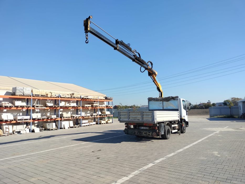 **Iveco Eurocargo basculabil cu macara**