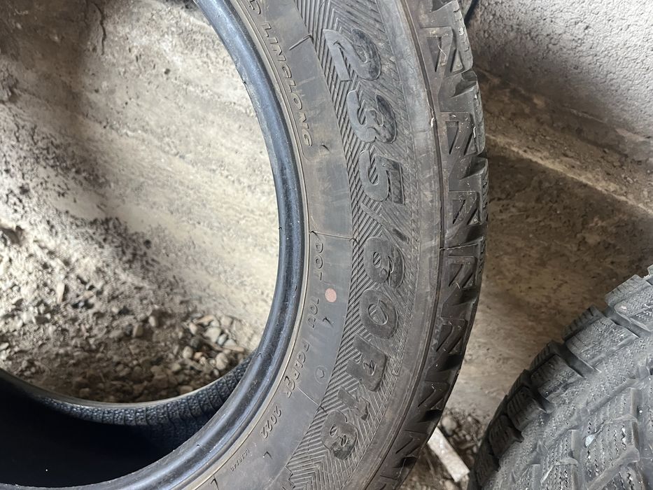 Продам шины 235/60 R18