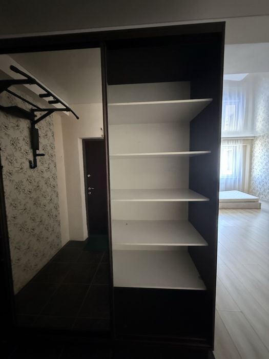 Срочно продам шкаф- купе