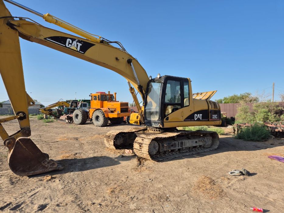 Экскаватор кат гусеничный срочно сатамын!