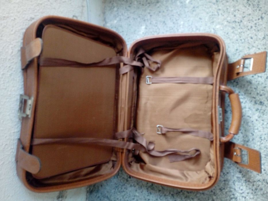 Кожено куфарче от 70-те години