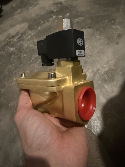 Магнет винтил ( ел. Клапан )