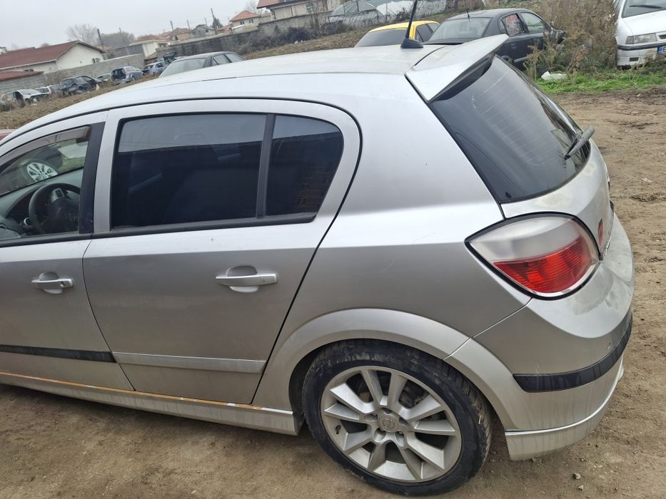 Opel Astra H 2.0 turbo На части
