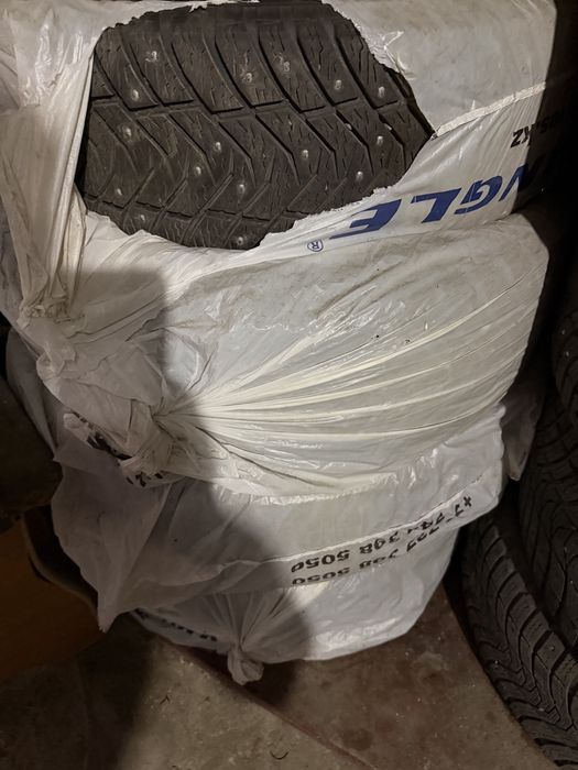 Продам шины зимние