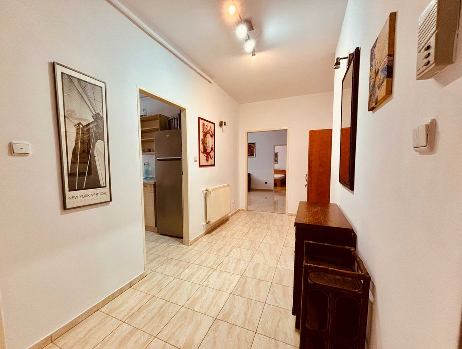 Proprietar, inchiriez apartament central, langa Prefectura / medicina