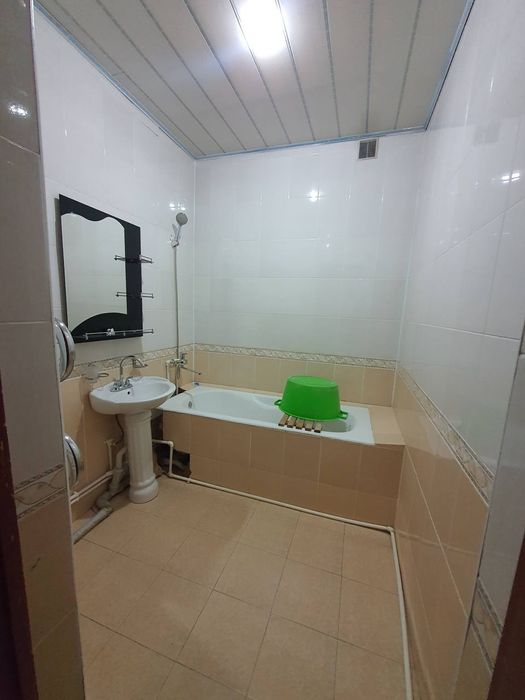 2х комнатная квартира 90 м.кв ул.Бустонсарой