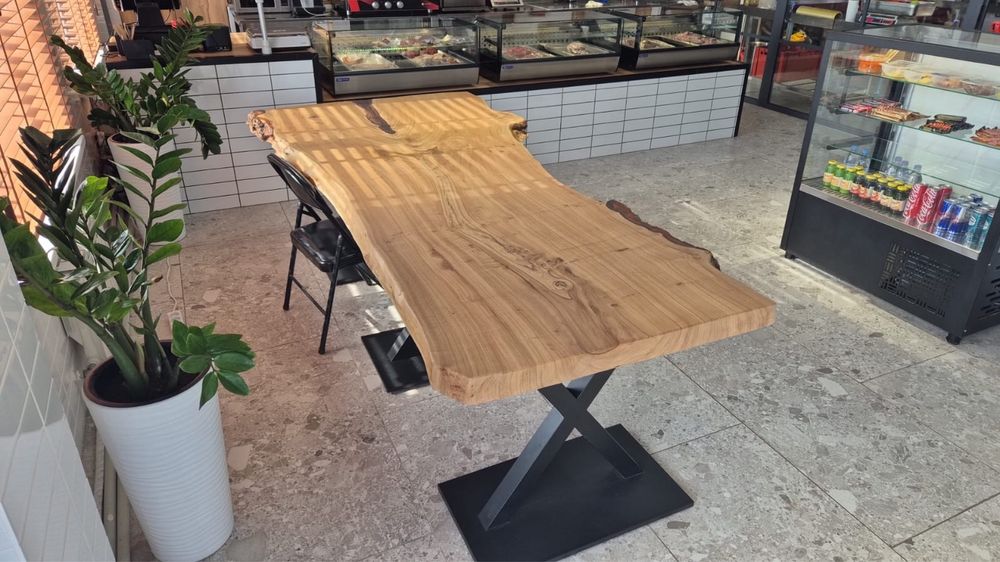 Стол из слэб карагача