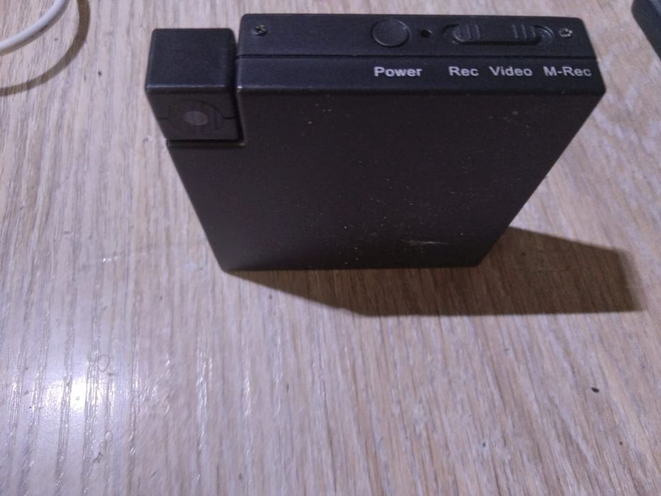 Продам видеокамеру (регистратор)